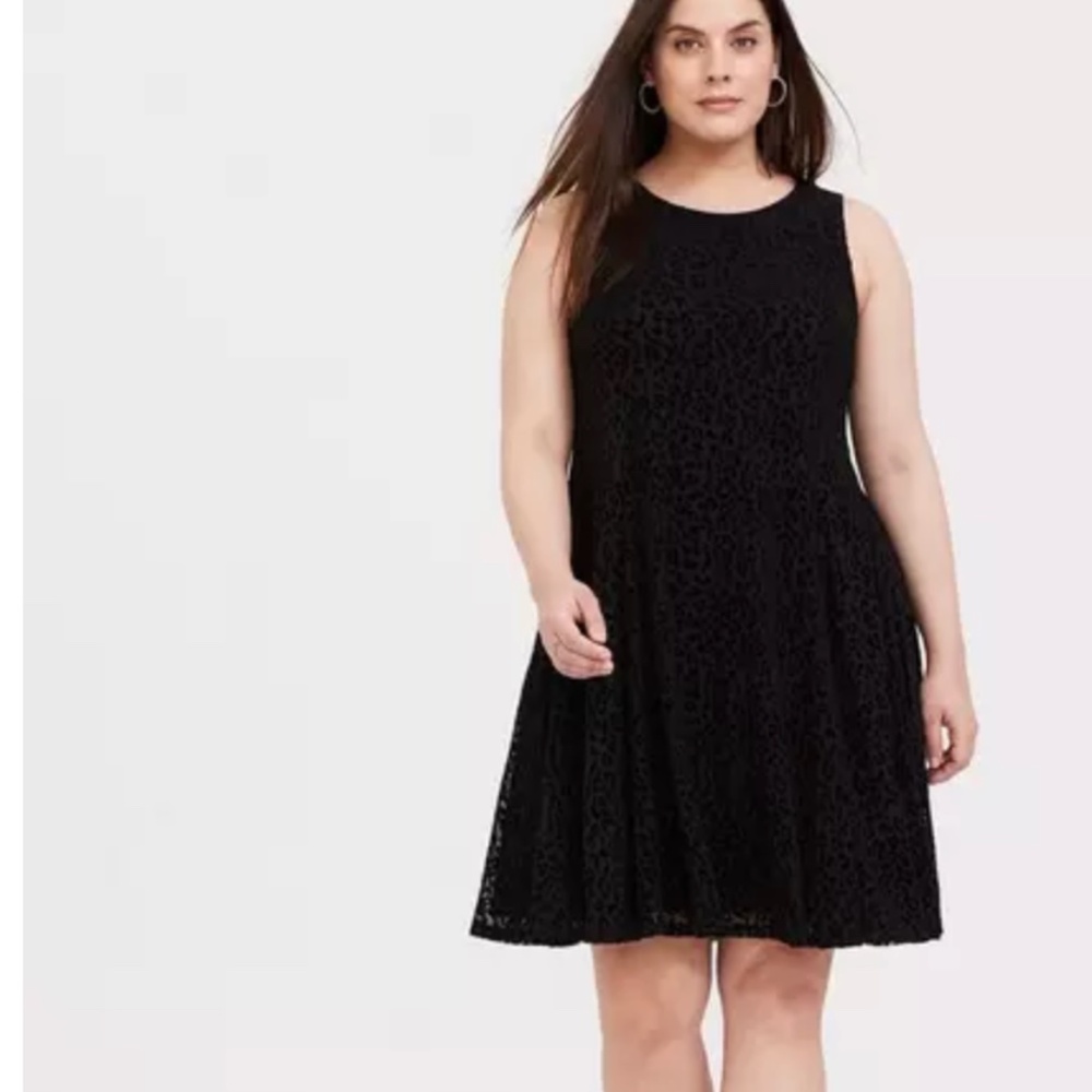 Torrid Size 3 Black Mesh Flocked Leopard Trapeze Dress